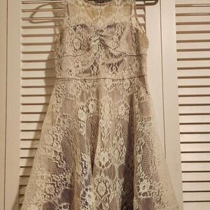 Forever 21 Vintage Lace Dress